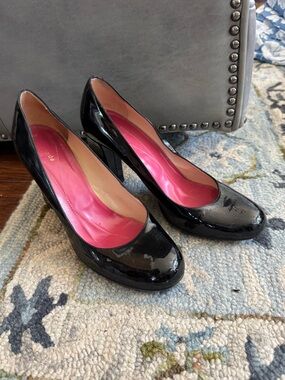 kate spade Black Patent Pumps with Pink Insole